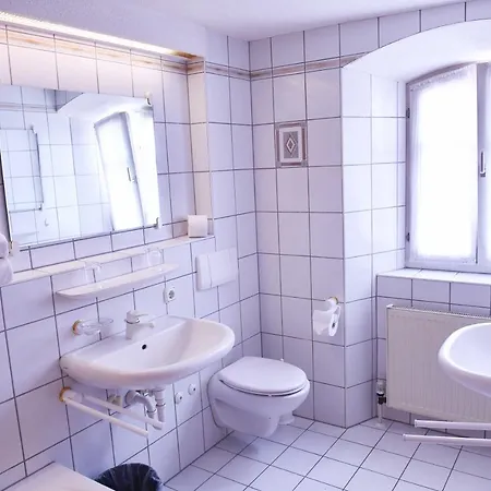 Gaestehaus Linde Отель